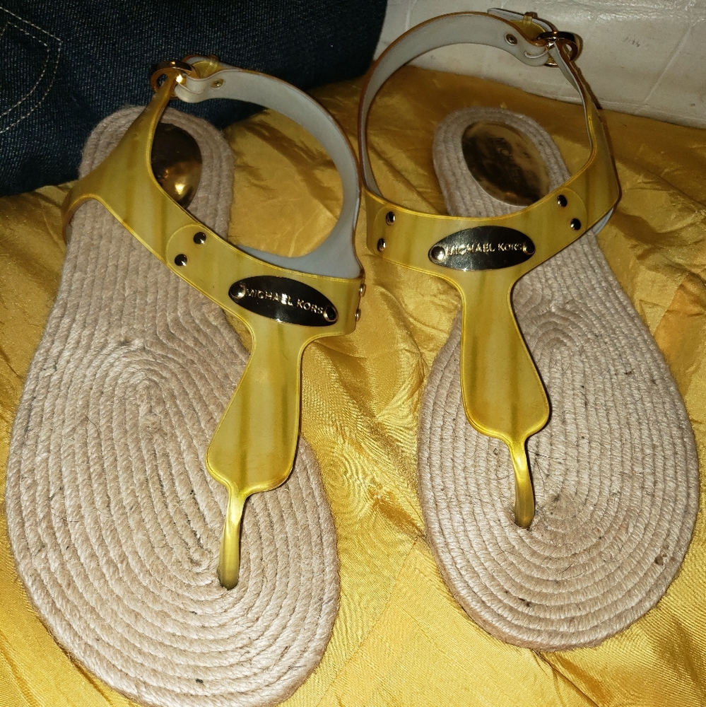 Nwot Michael Kors sandals